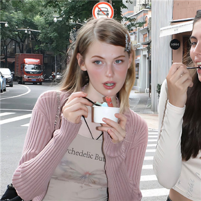 生活感十足的女生背影頭像 唯美意境高清背影女頭